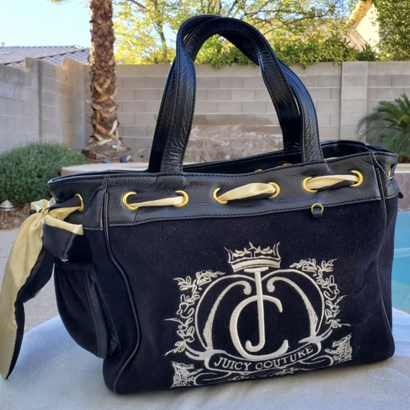 Juicy Couture Handbags - Juicy Couture Daydreamer Bag Black Velvet Shoulder Tote
